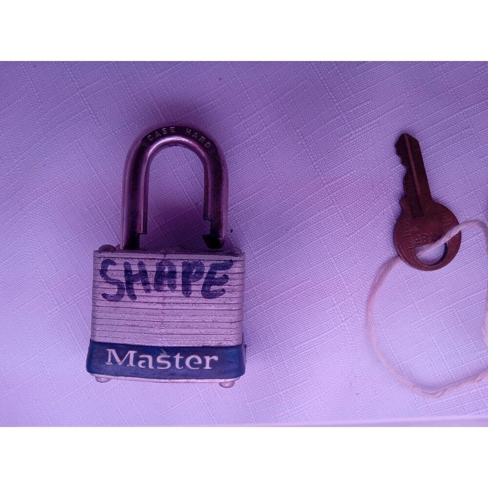 Master Lock Padlock No 3 Master Lock Milwaukee Wis. 1” Shackle 3485 - Picture 4 of 6